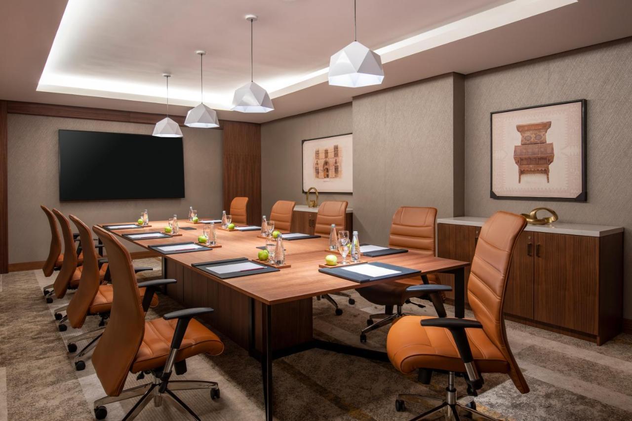 Swissotel Living เจดดาห์ ภายนอก รูปภาพ Boardroom at The Westin